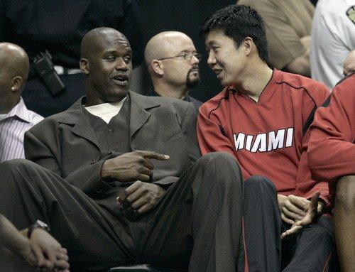 英联杯半场：贝尼特斯屡献神扑，阿森纳0-0水晶宫（英联杯半场战报：贝尼特斯多次神扑，阿森纳与水晶宫互交白卷）