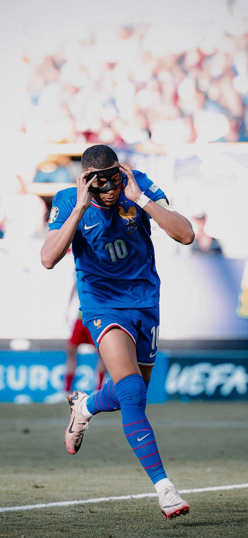 巴萨官方：将通过投票选出21世纪以来25个号码的最佳球员（巴萨官宣：发起投票评选21世纪以来25个球衣号码各自的最佳球员）