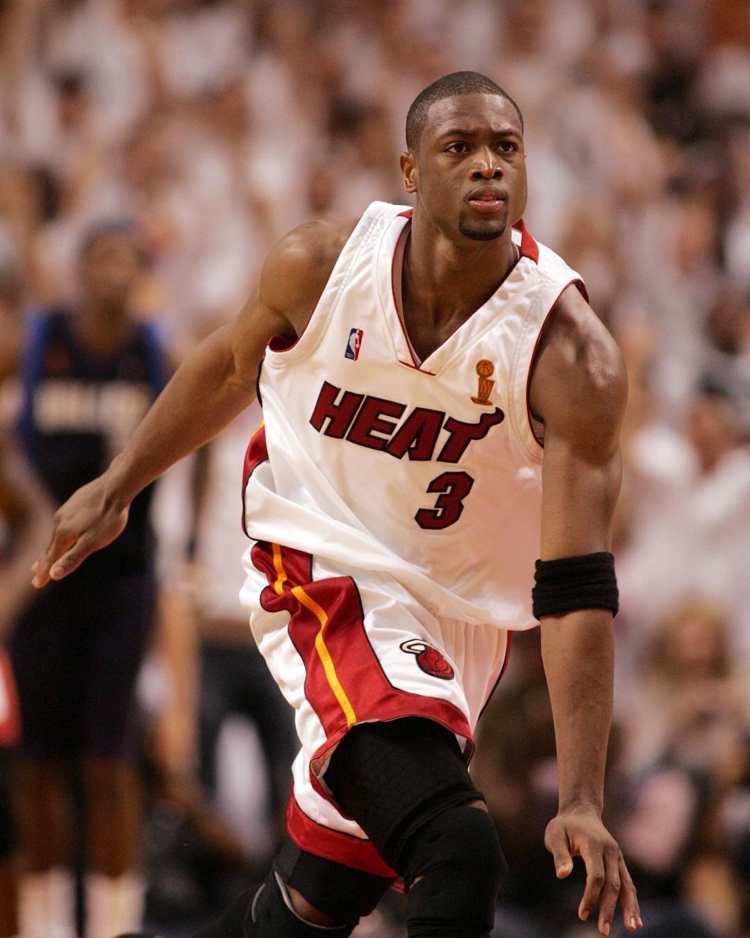 拉波尔塔：在新诺坎普为梅西办致敬仪式会很美好，但要等到26年底再谈（拉波尔塔：新诺坎普为梅西办致敬仪式是美事，但要等到2026年底再议）