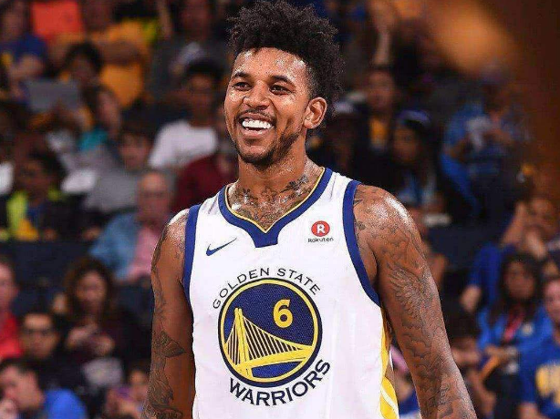 骑士vs奇才前瞻：米切尔PK麦科勒姆，谁能率队止住颓势？（骑士战奇才前瞻：米切尔对飙麦科勒姆，谁能率队止颓？）