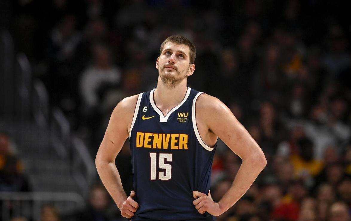 五冠加身！国安3-0击败河南夺得队史第5座足协杯冠军（国安3-0完胜河南，斩获队史第5座足协杯）