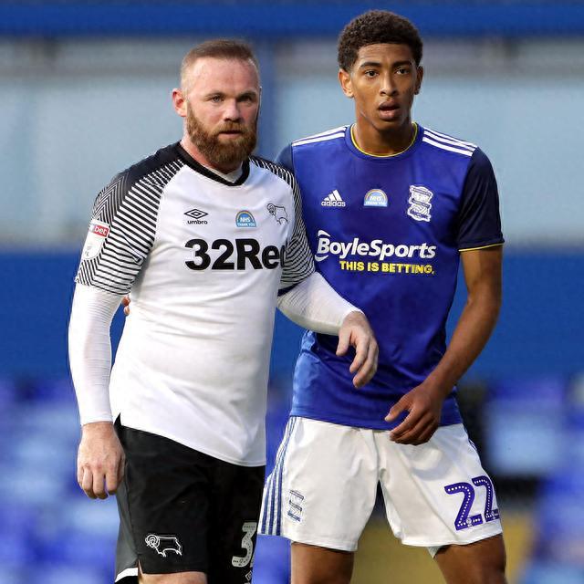 努内斯：边后卫是最难踢的位置之一，但我很享受这种挑战（努内斯直言边后卫属最难位置之一，却乐于迎接挑战）