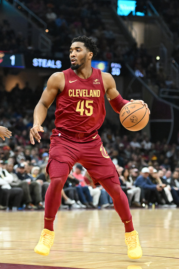 官方：德国裁判雅布隆斯基将执法欧冠第6轮布鲁日vs阿森纳（官宣：德籍裁判雅布隆斯基将吹罚欧冠第6轮布鲁日对阿森纳）