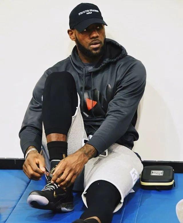 乌杜卡称火箭防守形同虚设，球队状态明显下滑（乌杜卡直言火箭防守失效，球队近况明显下滑）