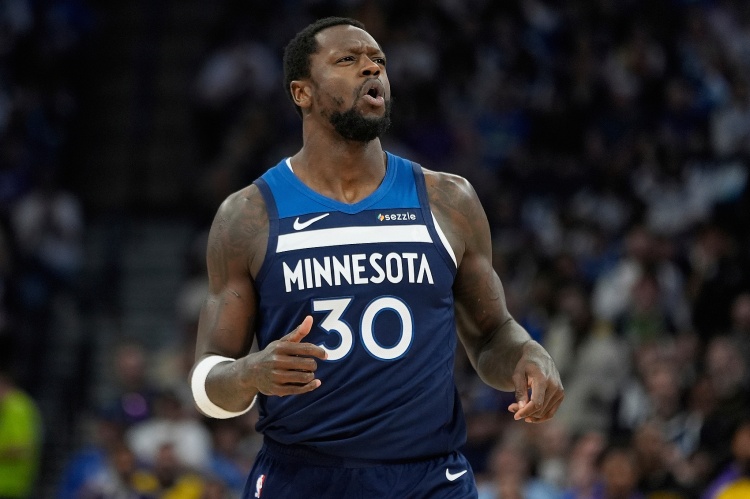 CBA：北京首钢主场再取胜利 防守表现亮眼（CBA：北京首钢再守主场告捷 防守端表现出色）