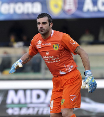 发生了什么？不敌纽卡后，瓜迪奥拉疑似和场边摄影师发生冲突（负于纽卡后，瓜迪奥拉疑与场边摄影师起争执，究竟怎么回事？）