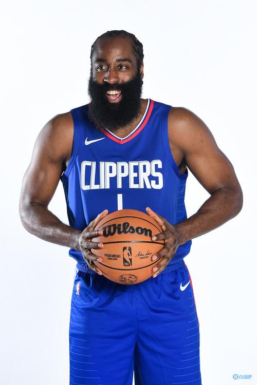 初出茅庐，蒯纪闻处子赛季1球6助攻，中超0球5助攻（新秀崭露头角，蒯纪闻首季1球6助攻：中超0球5助攻）