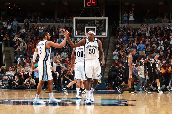 安东尼-戈登：理解伊萨克的感受；很开心没有自己的转会传闻（安东尼-戈登：理解伊萨克处境，庆幸未被转会传闻困扰）